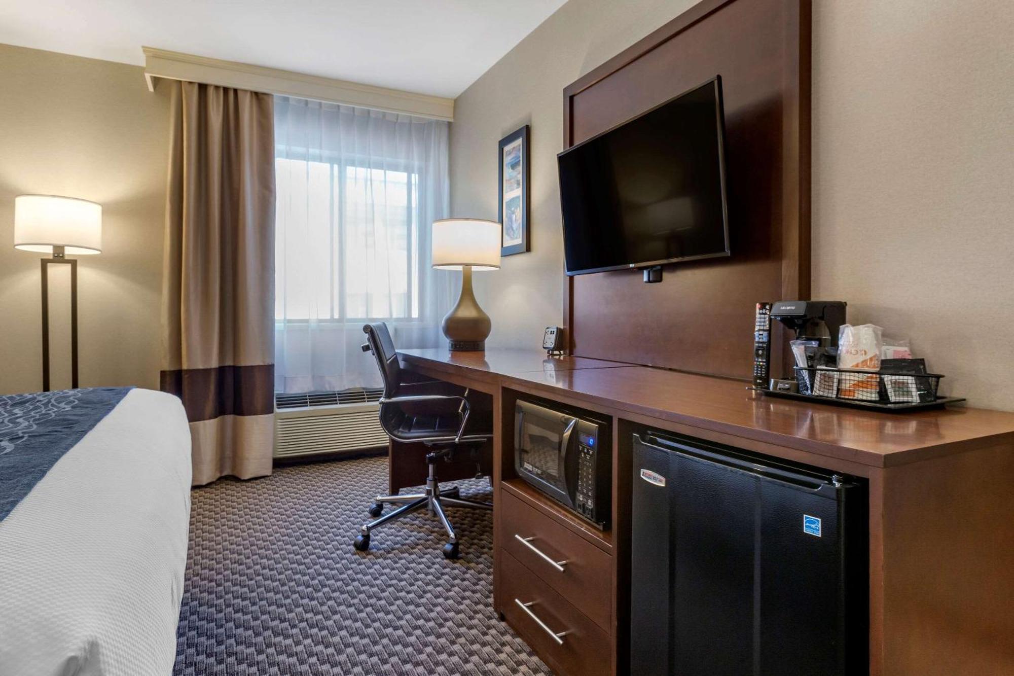 Comfort Inn At Buffalo Bill Village Resort Cody Room photo